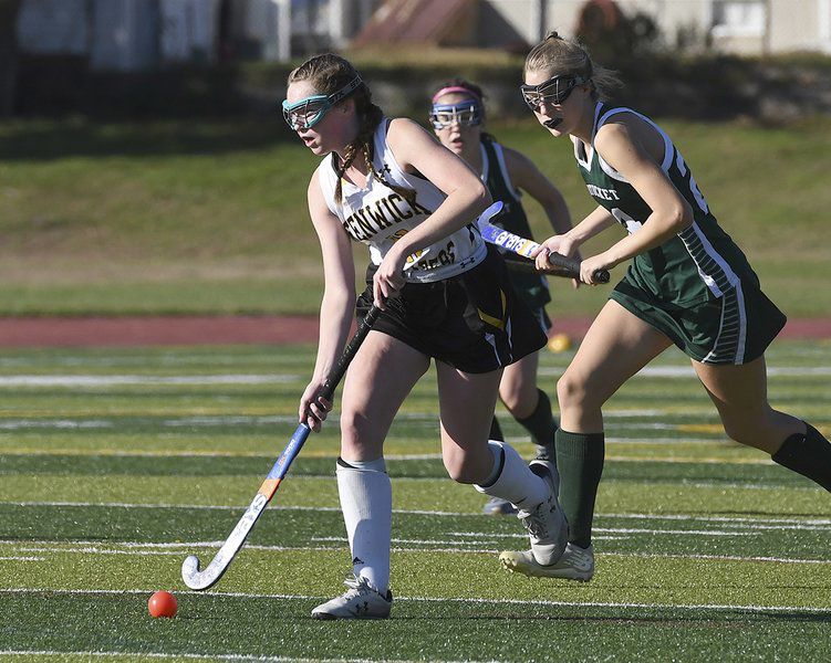 Fenwick field hockey is knocked off by upstart Pentucket
